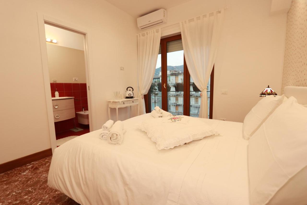 Casa Nina Deluxe Bed & Breakfast Salerno Eksteriør bilde